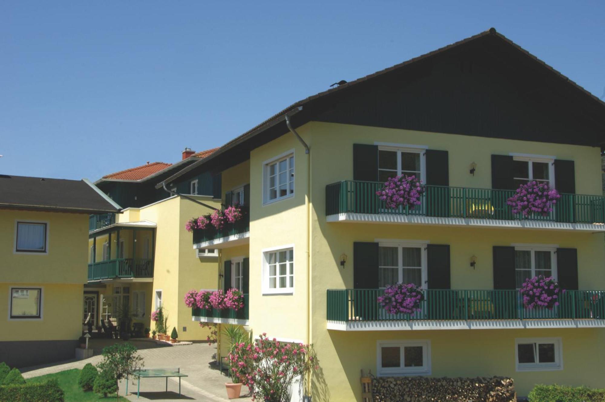 WUNDER s - Ferienpension&Apartment Pörtschach am Wörthersee Exterior foto